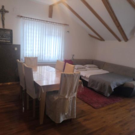 קרפינה Apartman Lara מראה חיצוני תמונה
